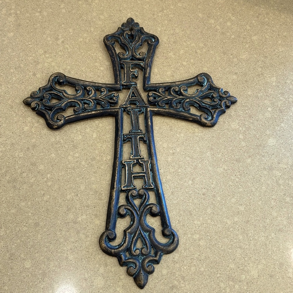 Stonebriar Collection Cast Iron Faith Wall Cross